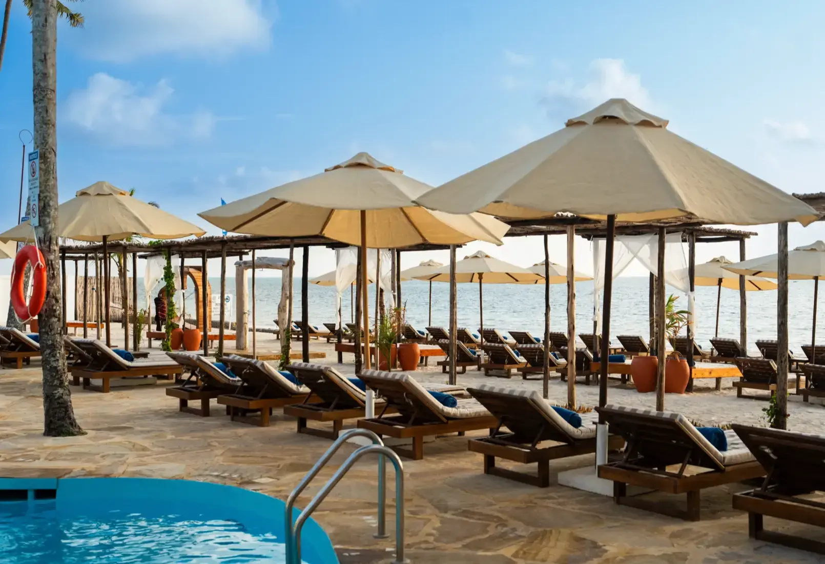 Beach Safari - Accommodation - Zanzibar Hotels - Right Image
