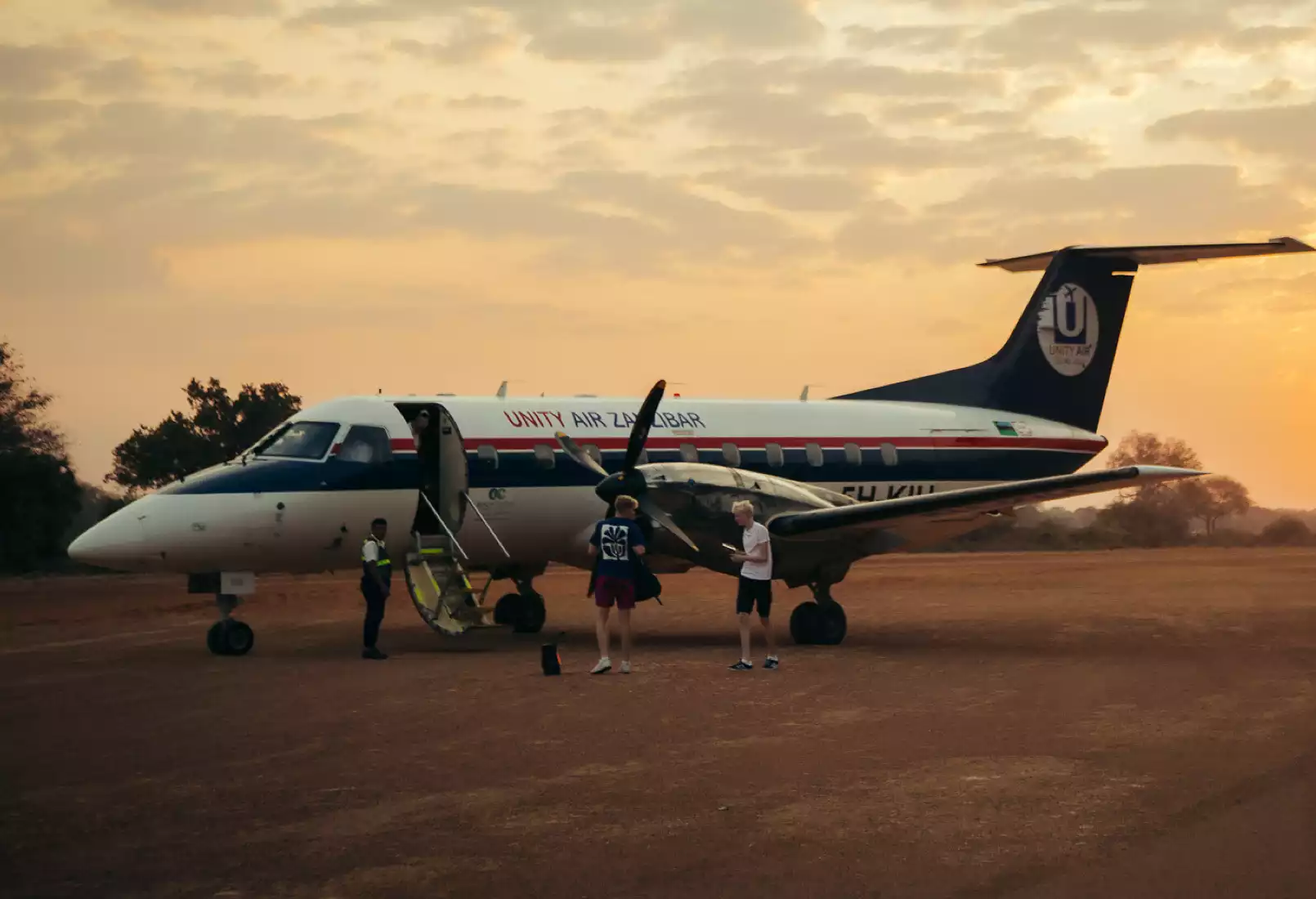 Beach Safari - Flights and Transfers - Right Image