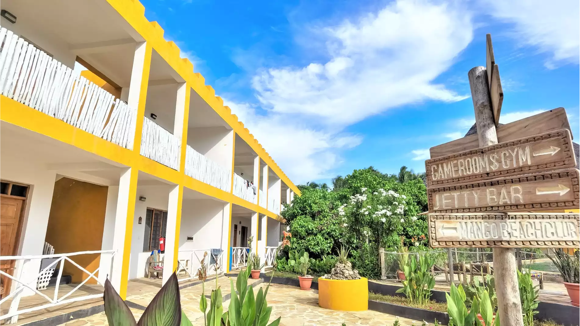 Beach Safari - Accommodation Detail - Reef & Beach Resort - Image Gallery 08