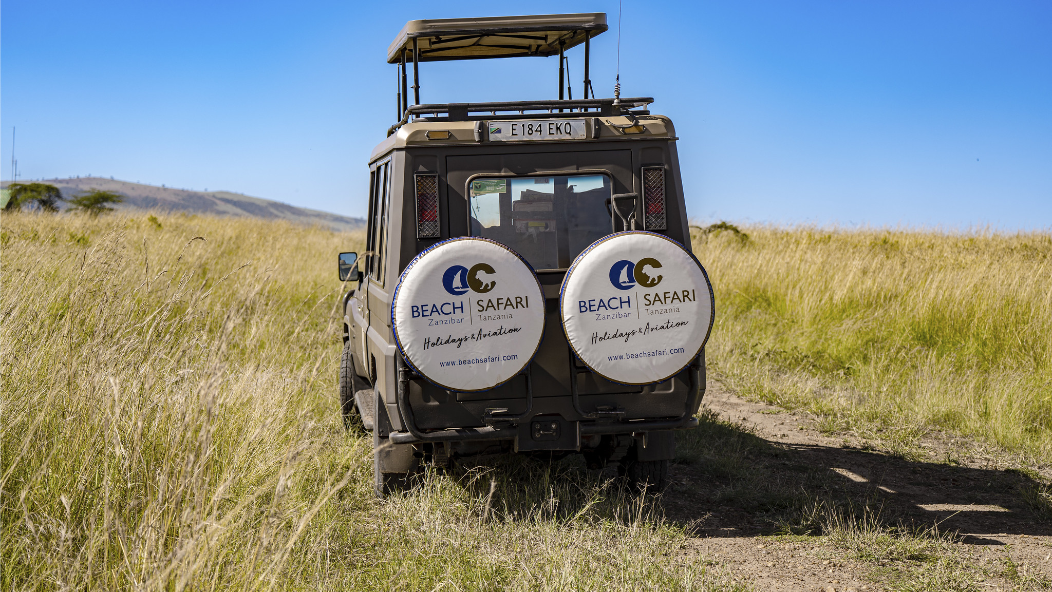 beach-and-safari-safari-4c4-jeep